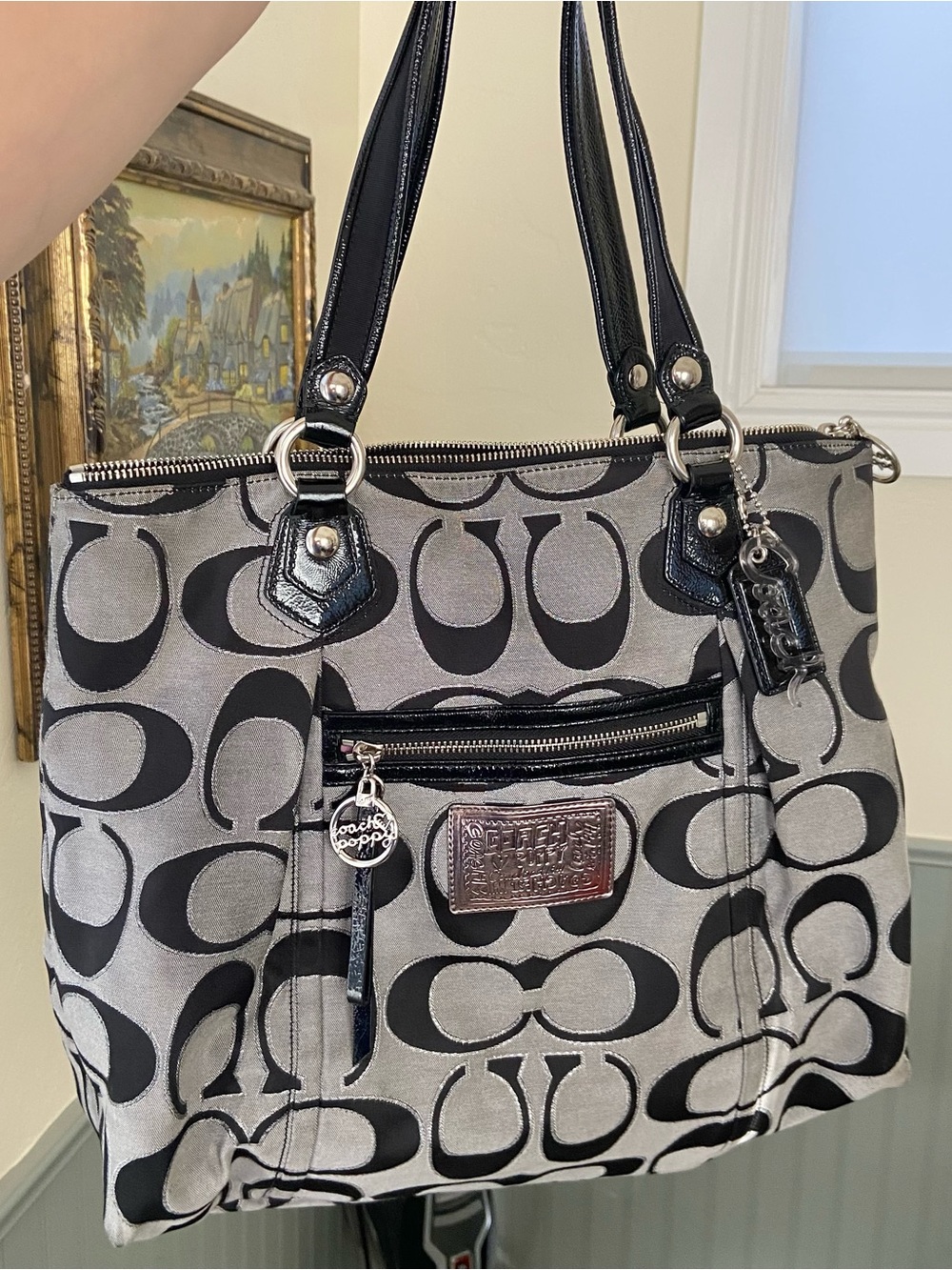 Vintage Y2K Coach Poppy Signature Lurex
Glam Tote Bag #16289 Black & Grey